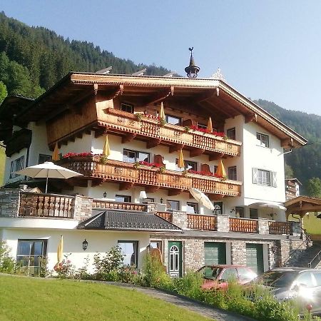 Tirol Appartement Haus Zillertal ツェル・アム・ツィラー エクステリア 写真