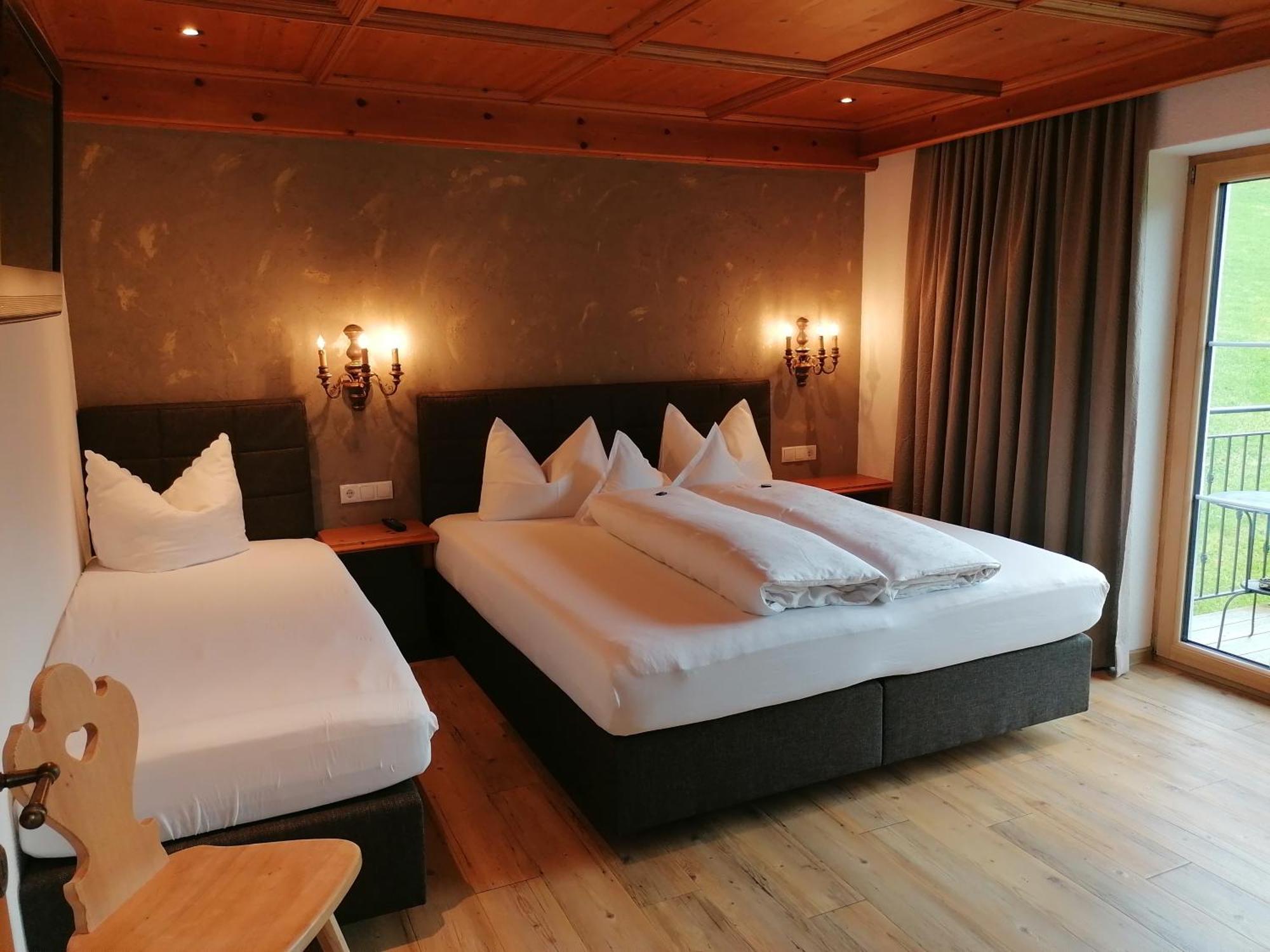 Tirol Appartement Haus Zillertal ツェル・アム・ツィラー エクステリア 写真
