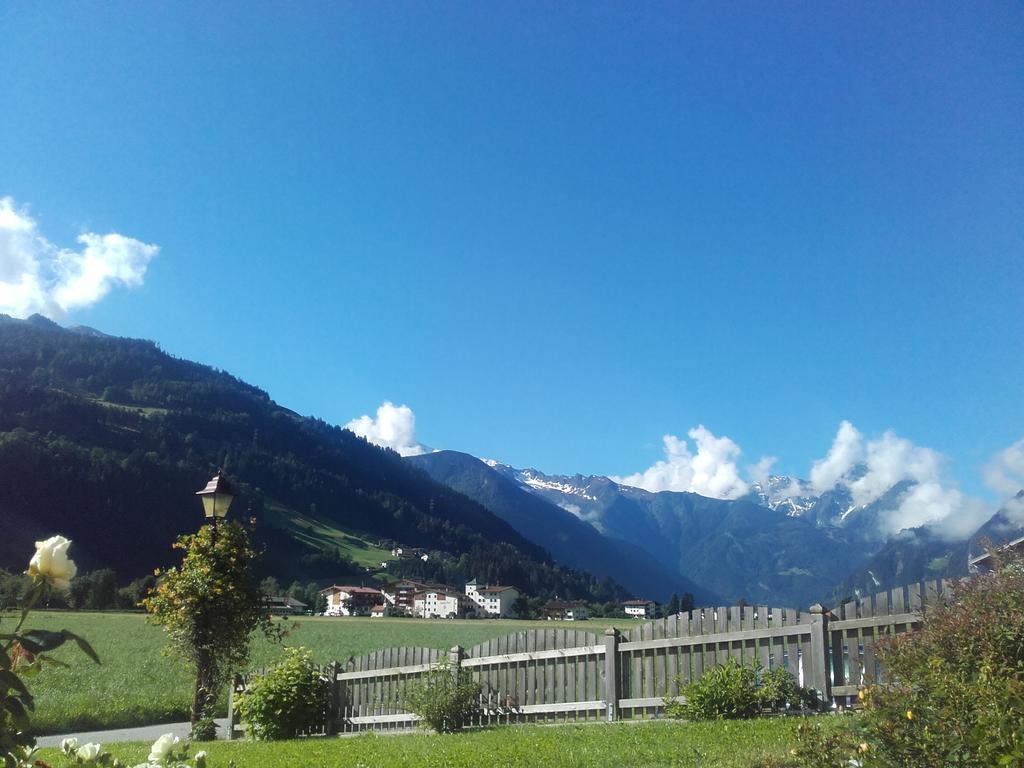 Tirol Appartement Haus Zillertal ツェル・アム・ツィラー エクステリア 写真
