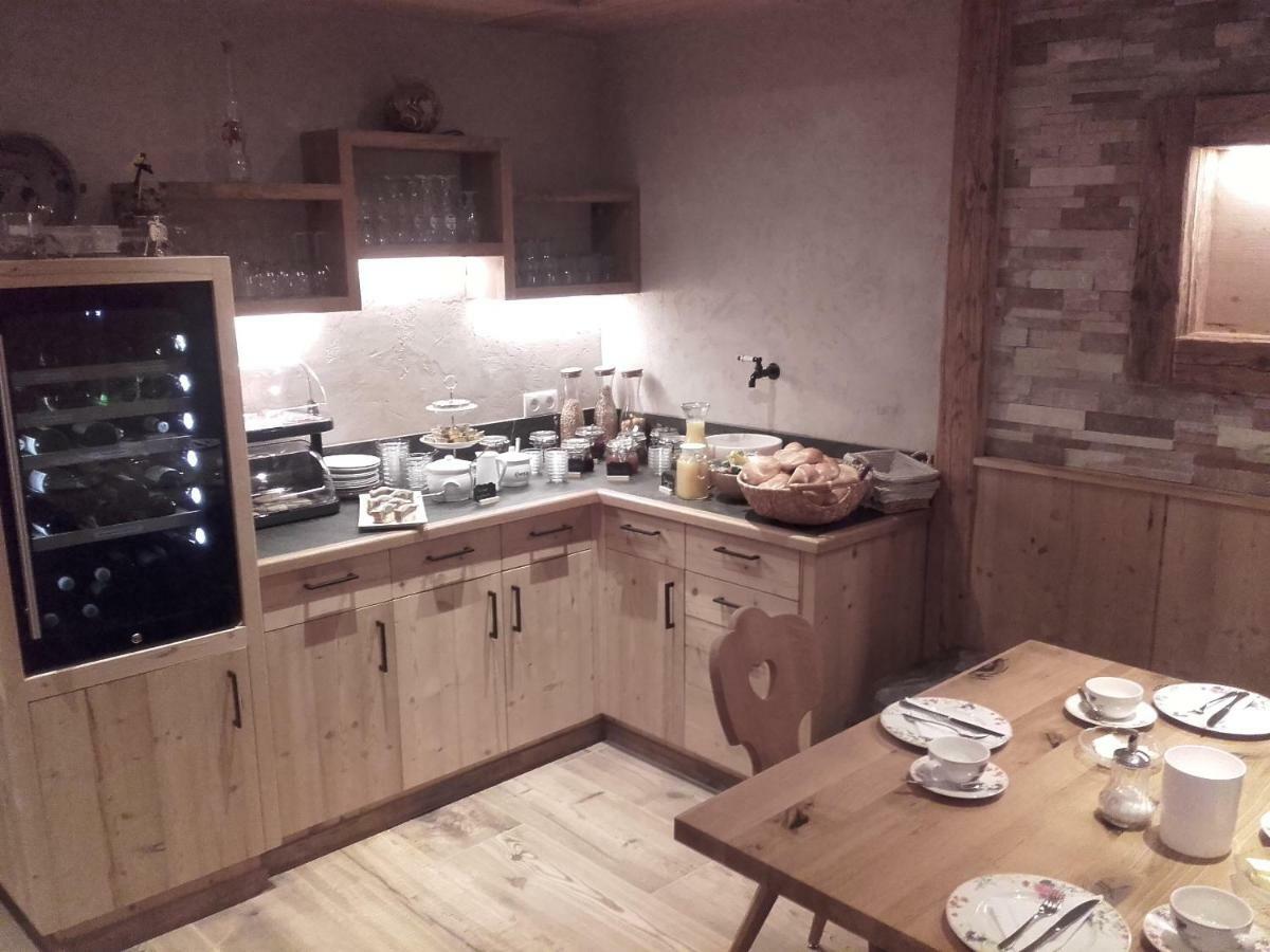 Tirol Appartement Haus Zillertal ツェル・アム・ツィラー エクステリア 写真
